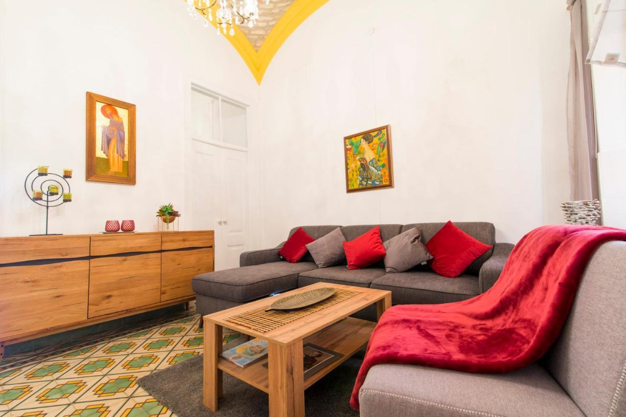 Charming Town House Just 500M From The Marina And Its Well Known Typical Market Olhão المظهر الخارجي الصورة