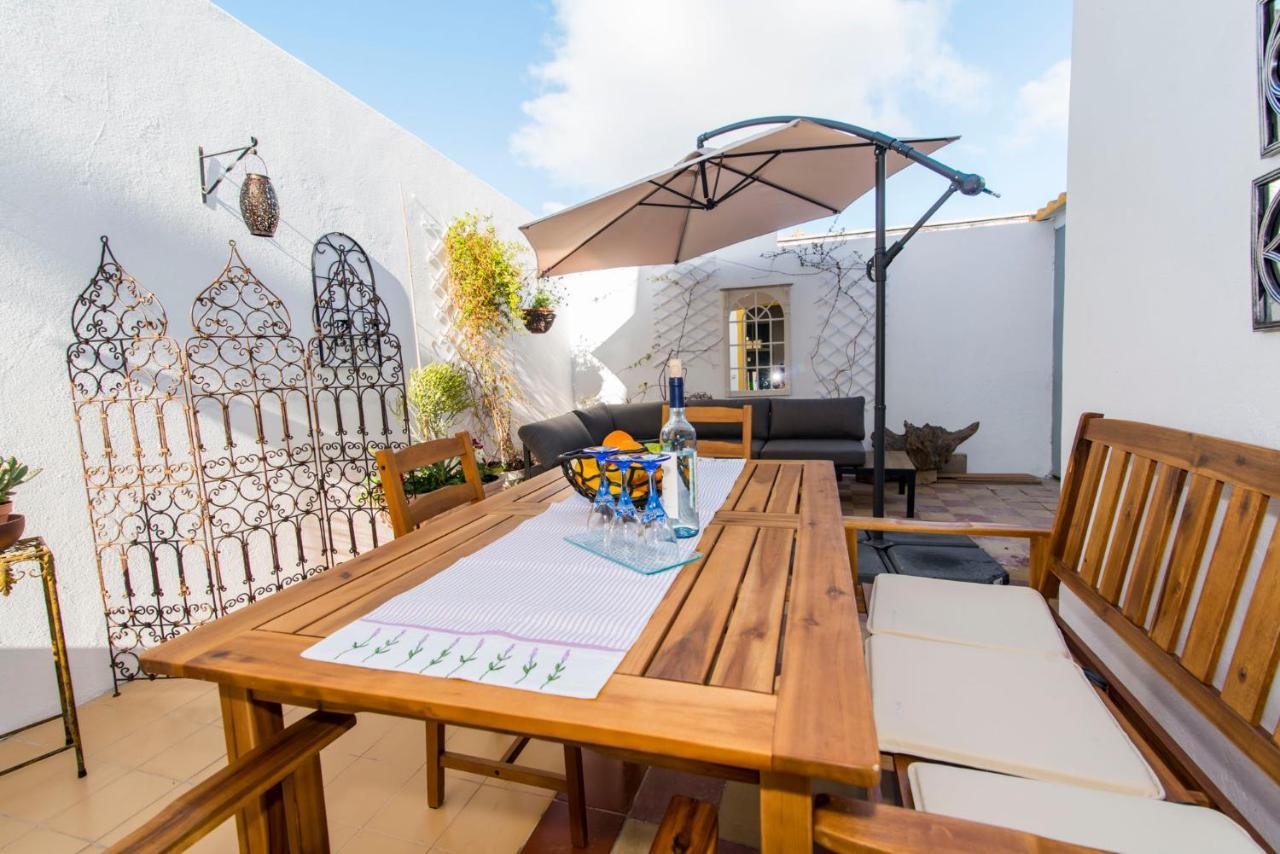Charming Town House Just 500M From The Marina And Its Well Known Typical Market Olhão المظهر الخارجي الصورة