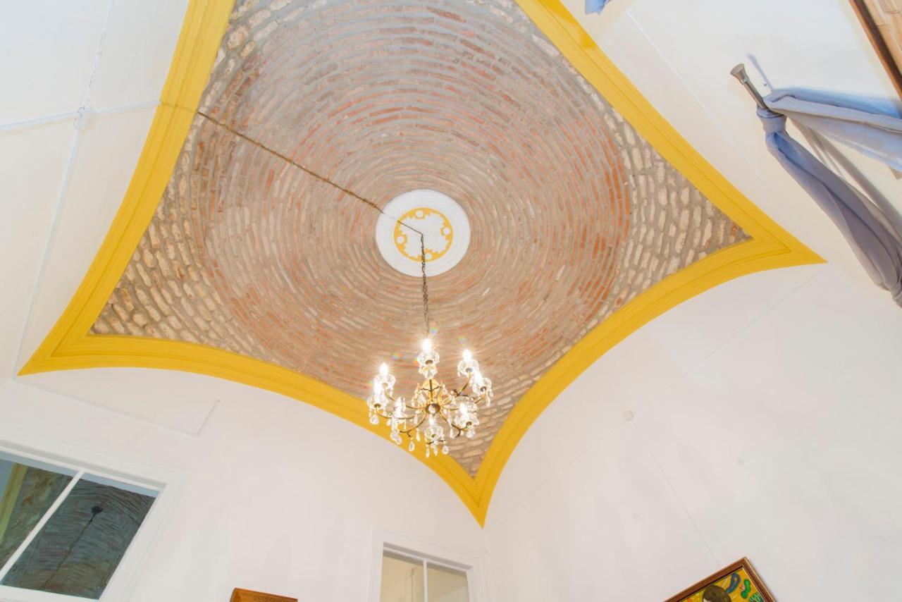 Charming Town House Just 500M From The Marina And Its Well Known Typical Market Olhão المظهر الخارجي الصورة